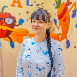 Лідія Кукузей — вихователь, викладач англійської мови, Чудо Клуб